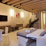 8 Loft *