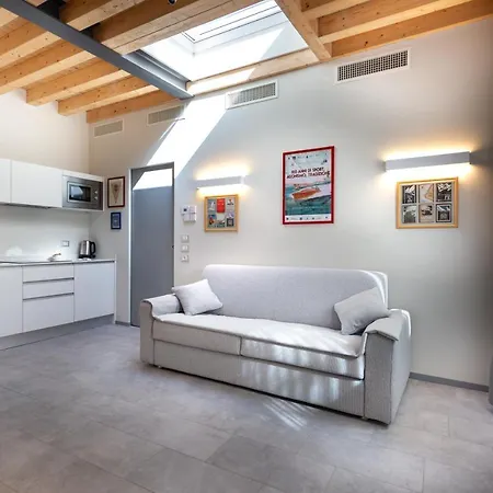 8 Loft *