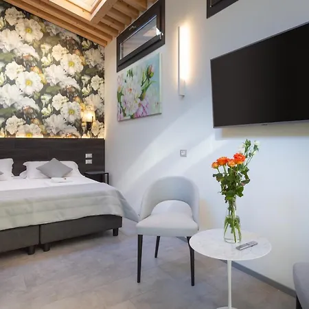 8 Loft Lägenhet *