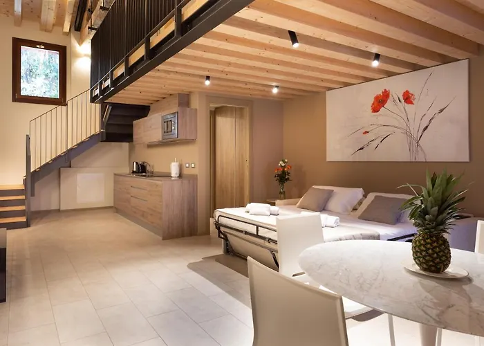 8 Loft *