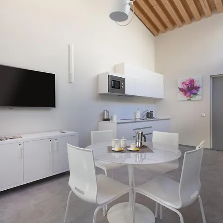 8 Loft * Venice