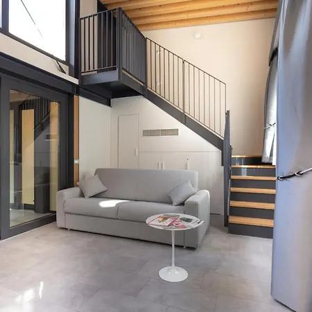 8 Loft