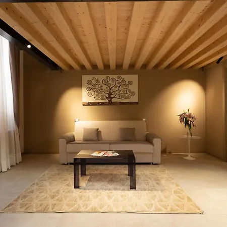 8 Loft *