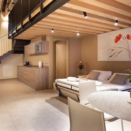 8 Loft *