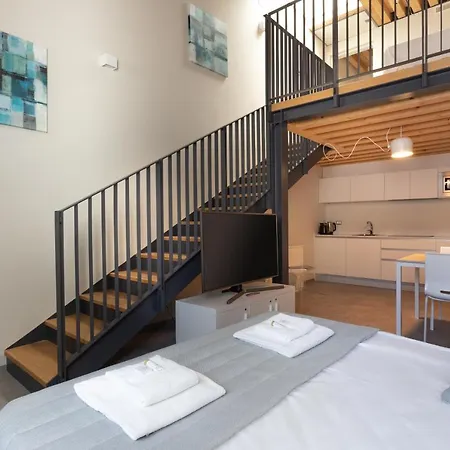 Apartment 8 Loft *