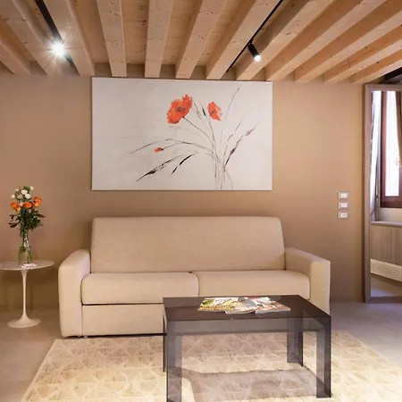 8 Loft *