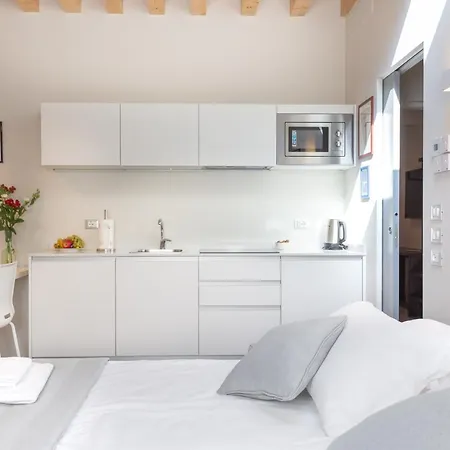 Apartment 8 Loft Venice