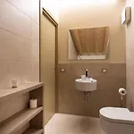 8 Loft *